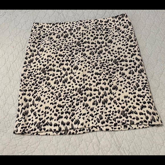 LOFT Dresses & Skirts - Loft‎ | Leopard Skirt